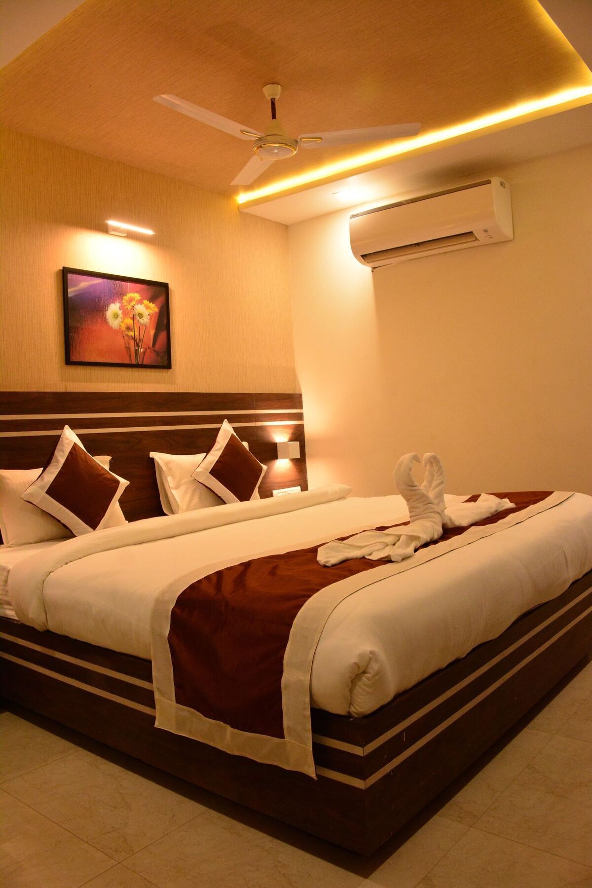 The Suncity Bhubaneswar Exterior foto
