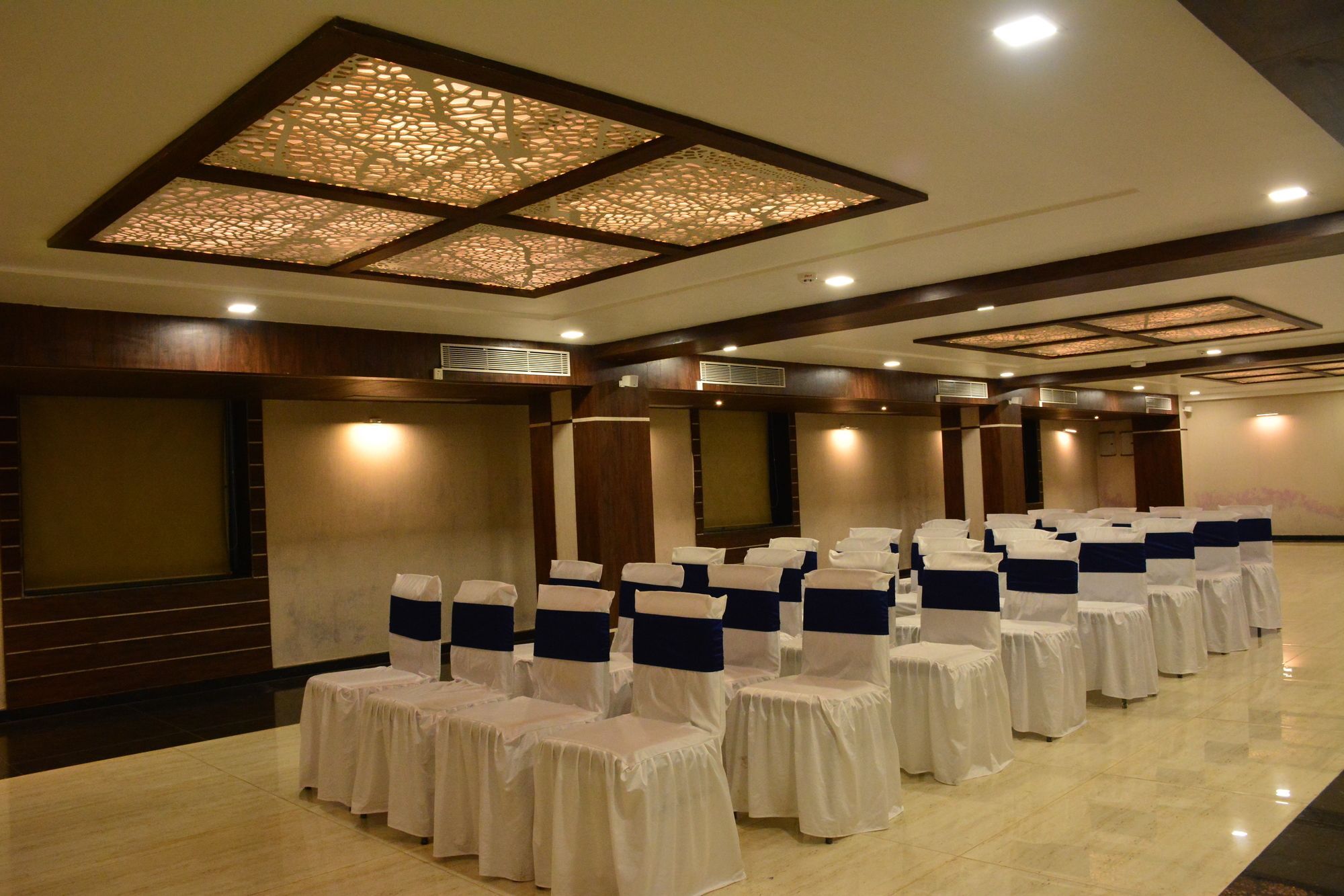 The Suncity Bhubaneswar Exterior foto